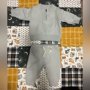 Gap light blue/gray two piece outfit